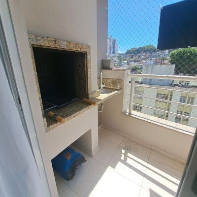 Apartamentos com 62m², 2 quartos, 1 suíte, 2 garagens, no bairro Capoeiras em Florianópolis