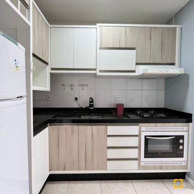 Apartamentos com 62m², 2 quartos, 1 suíte, 2 garagens, no bairro Capoeiras em Florianópolis