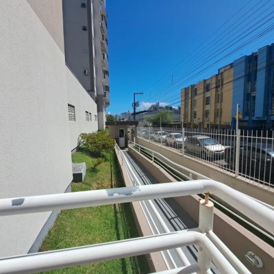 Apartamentos com 62m², 2 quartos, 1 suíte, 2 garagens, no bairro Capoeiras em Florianópolis