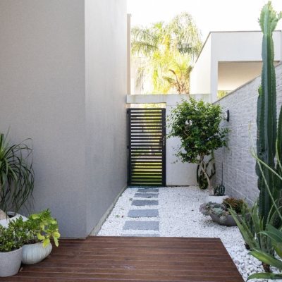 Casa em Condomínio com 346m², 3 quartos, 3 suítes, 2 garagens, no bairro Vargem Pequena em Florianópolis