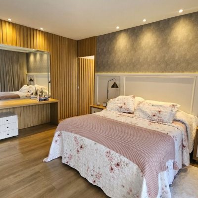 Casa em Condomínio com 346m², 3 quartos, 3 suítes, 2 garagens, no bairro Vargem Pequena em Florianópolis