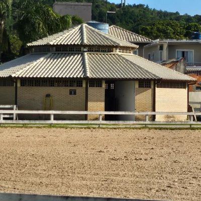 Casa em Condomínio com 346m², 3 quartos, 3 suítes, 2 garagens, no bairro Vargem Pequena em Florianópolis