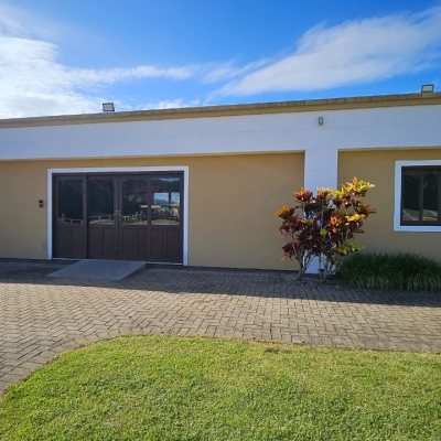 Casa em Condomínio com 346m², 3 quartos, 3 suítes, 2 garagens, no bairro Vargem Pequena em Florianópolis