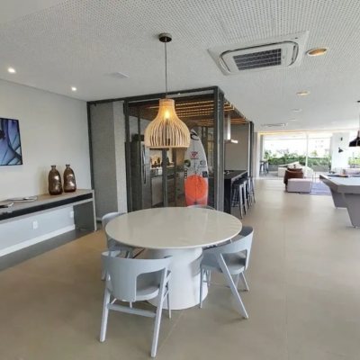 Studio Residencial com 39m², 1 quarto, 1 garagem, no bairro Centro em Florianópolis