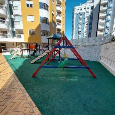 Apartamentos com 103m², 3 quartos, 1 suíte, 2 garagens, no bairro Itacorubi em Florianópolis