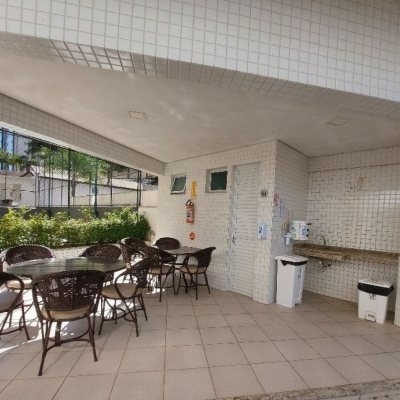 Apartamentos com 103m², 3 quartos, 1 suíte, 2 garagens, no bairro Itacorubi em Florianópolis