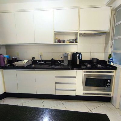 Apartamentos com 103m², 3 quartos, 1 suíte, 2 garagens, no bairro Itacorubi em Florianópolis