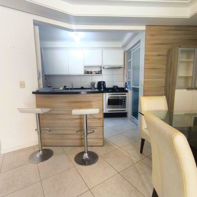 Apartamentos com 103m², 3 quartos, 1 suíte, 2 garagens, no bairro Itacorubi em Florianópolis