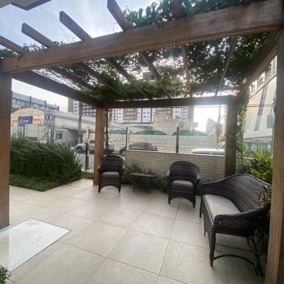 Apartamentos com 102m², 3 quartos, 1 suíte, 1 garagem, no bairro Campinas em São José