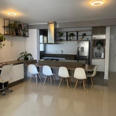 Apartamentos com 102m², 3 quartos, 1 suíte, 1 garagem, no bairro Campinas em São José