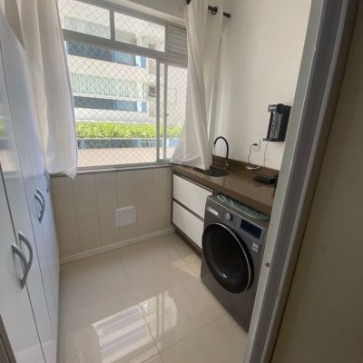 Apartamentos com 102m², 3 quartos, 1 suíte, 1 garagem, no bairro Campinas em São José