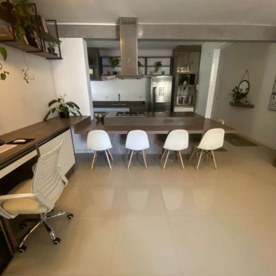 Apartamentos com 102m², 3 quartos, 1 suíte, 1 garagem, no bairro Campinas em São José