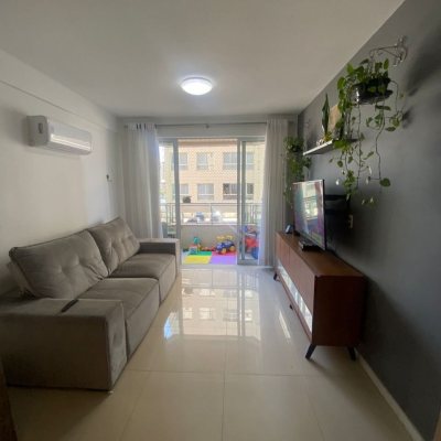 Apartamentos com 102m², 3 quartos, 1 suíte, 1 garagem, no bairro Campinas em São José