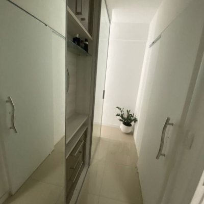 Apartamentos com 102m², 3 quartos, 1 suíte, 1 garagem, no bairro Campinas em São José