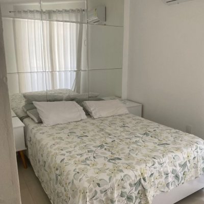 Apartamentos com 102m², 3 quartos, 1 suíte, 1 garagem, no bairro Campinas em São José