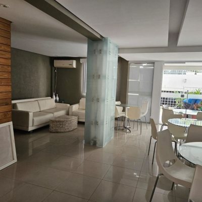 Apartamentos com 95m², 3 quartos, 1 garagem, no bairro Centro em Florianópolis