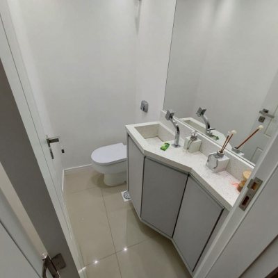 Apartamentos com 95m², 3 quartos, 1 garagem, no bairro Centro em Florianópolis