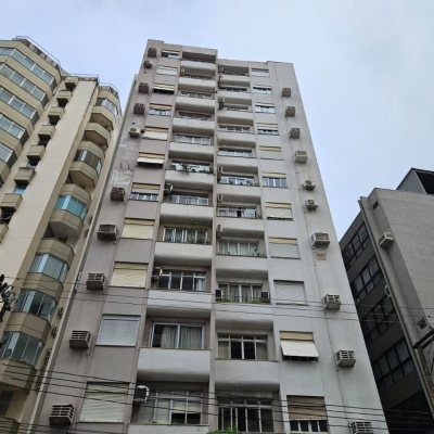 Apartamentos com 95m², 3 quartos, 1 garagem, no bairro Centro em Florianópolis