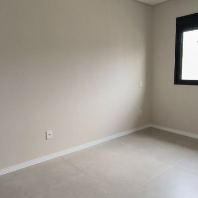 Casa em Condomínio com 150m², 3 quartos, 1 suíte, 2 garagens, no bairro Beira Rio em Biguaçu