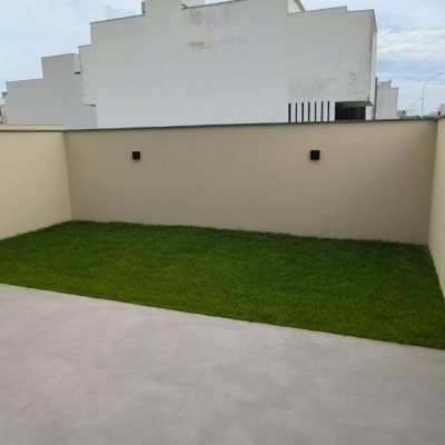 Casa em Condomínio com 150m², 3 quartos, 1 suíte, 2 garagens, no bairro Beira Rio em Biguaçu