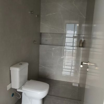 Casa em Condomínio com 150m², 3 quartos, 1 suíte, 2 garagens, no bairro Beira Rio em Biguaçu