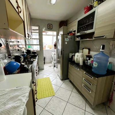 Apartamentos com 62m², 2 quartos, 1 garagem, no bairro Canto em Florianópolis