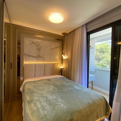 Apartamentos com 90m², 4 quartos, 1 suíte, 2 garagens, no bairro João Paulo em Florianópolis