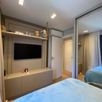 Apartamentos com 90m², 4 quartos, 1 suíte, 2 garagens, no bairro João Paulo em Florianópolis