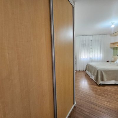 Apartamentos com 103m², 3 quartos, 1 suíte, 2 garagens, no bairro Itacorubi em Florianópolis