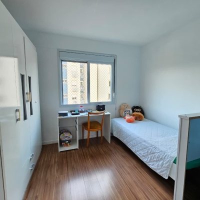 Apartamentos com 103m², 3 quartos, 1 suíte, 2 garagens, no bairro Itacorubi em Florianópolis