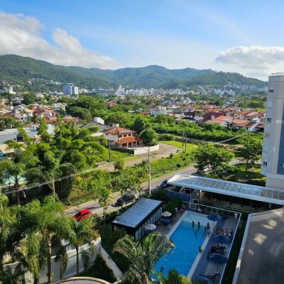 Apartamentos com 103m², 3 quartos, 1 suíte, 2 garagens, no bairro Itacorubi em Florianópolis