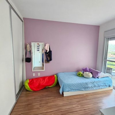 Apartamentos com 103m², 3 quartos, 1 suíte, 2 garagens, no bairro Itacorubi em Florianópolis