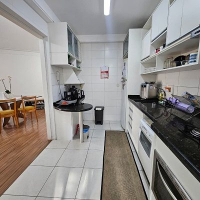 Apartamentos com 103m², 3 quartos, 1 suíte, 2 garagens, no bairro Itacorubi em Florianópolis