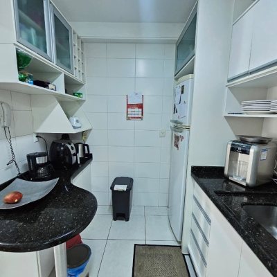 Apartamentos com 103m², 3 quartos, 1 suíte, 2 garagens, no bairro Itacorubi em Florianópolis