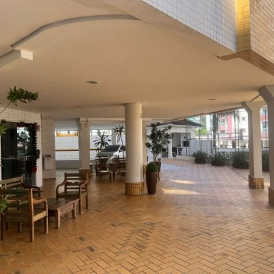 Apartamentos com 103m², 3 quartos, 1 suíte, 2 garagens, no bairro Itacorubi em Florianópolis