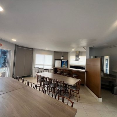 Apartamentos com 103m², 3 quartos, 1 suíte, 2 garagens, no bairro Itacorubi em Florianópolis