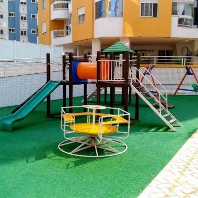 Apartamentos com 103m², 3 quartos, 1 suíte, 2 garagens, no bairro Itacorubi em Florianópolis