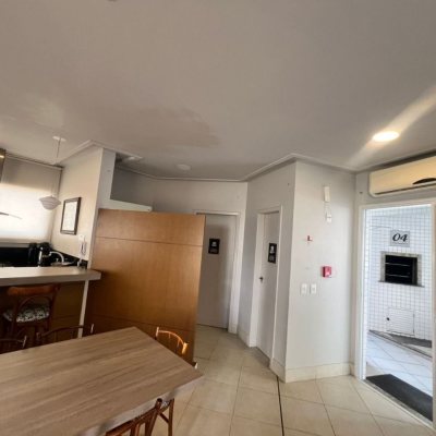 Apartamentos com 103m², 3 quartos, 1 suíte, 2 garagens, no bairro Itacorubi em Florianópolis