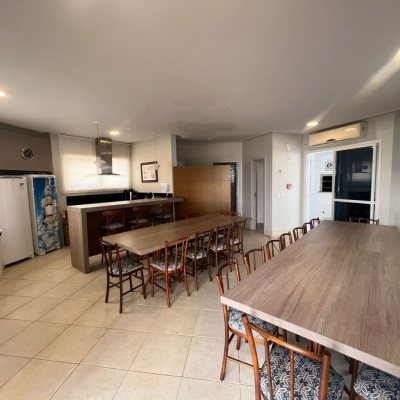 Apartamentos com 103m², 3 quartos, 1 suíte, 2 garagens, no bairro Itacorubi em Florianópolis