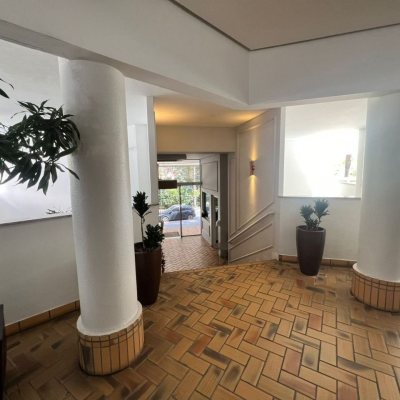 Apartamentos com 103m², 3 quartos, 1 suíte, 2 garagens, no bairro Itacorubi em Florianópolis