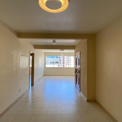 Apartamentos com 144m², 3 quartos, 1 garagem, no bairro Centro em Florianópolis