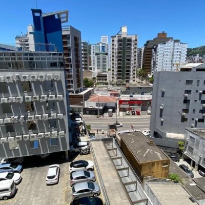 Apartamentos com 144m², 3 quartos, 1 garagem, no bairro Centro em Florianópolis