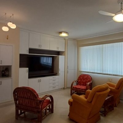 Cobertura com 108m², 3 quartos, 1 suíte, 2 garagens, no bairro Jurerê em Florianópolis