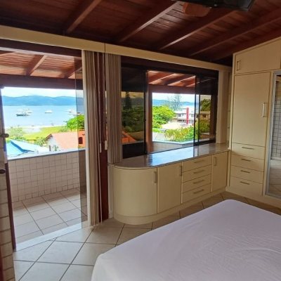 Cobertura com 108m², 3 quartos, 1 suíte, 2 garagens, no bairro Jurerê em Florianópolis