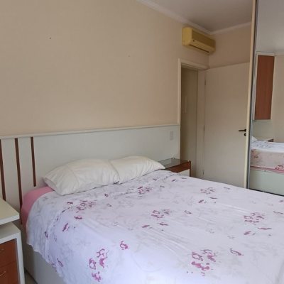 Cobertura com 108m², 3 quartos, 1 suíte, 2 garagens, no bairro Jurerê em Florianópolis