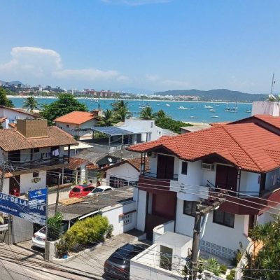 Cobertura com 108m², 3 quartos, 1 suíte, 2 garagens, no bairro Jurerê em Florianópolis