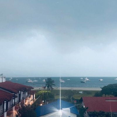 Cobertura com 108m², 3 quartos, 1 suíte, 2 garagens, no bairro Jurerê em Florianópolis