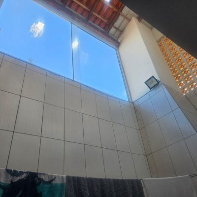 Casa Residencial com 258m², 6 quartos, 2 suítes, 2 garagens, no bairro Barreiros em São José