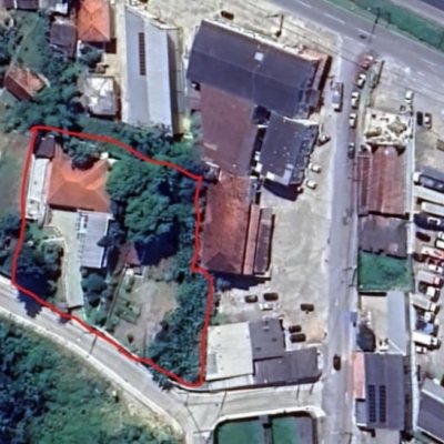 Casa Residencial/Comercial com 340m², 12 garagens, no bairro Jardim Janaina em Biguaçu
