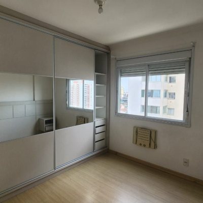 Apartamentos com 59m², 2 quartos, 1 garagem, no bairro Barreiros em São José